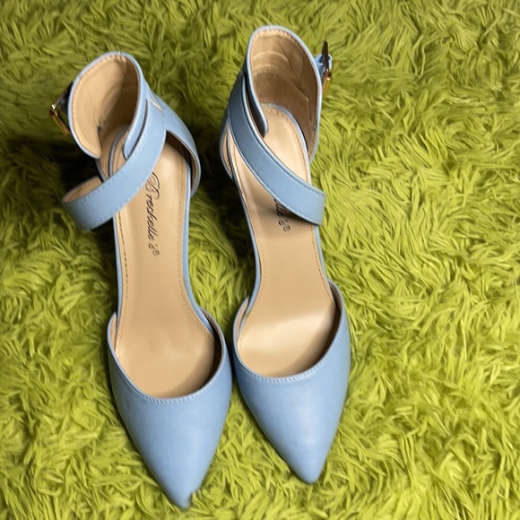 Deep light blue pointed stiletto heels with anklet strap! - Picture 2 of 3